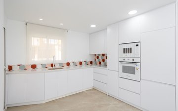 Property slide 10