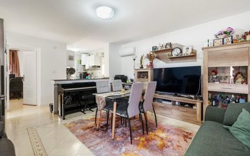Property slide 8