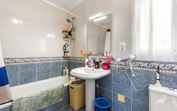 Property slide 21