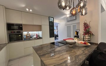 Property slide 20