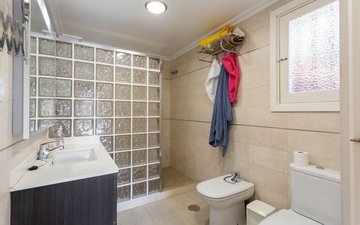 Property slide 20