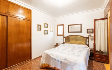 Property slide 22
