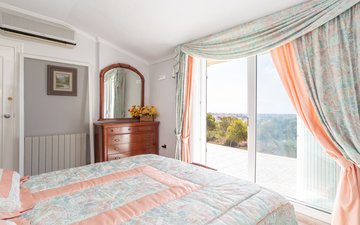 Property slide 16
