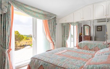 Property slide 17