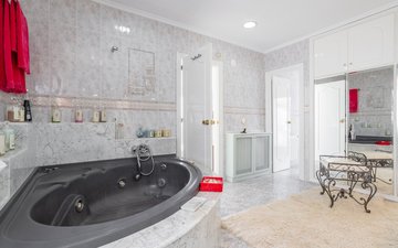 Property slide 18
