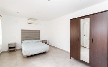 Property slide 24