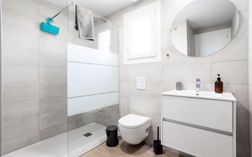 Property slide 17