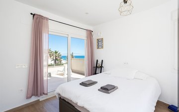 Property slide 25