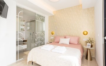 Property slide 32
