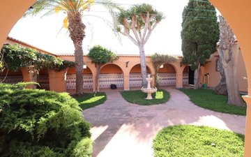 Property slide 40