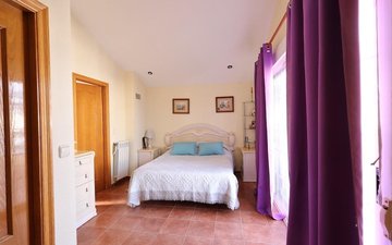 Property slide 16