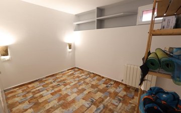 Property slide 31
