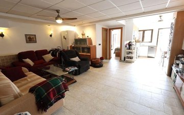 Property slide 21