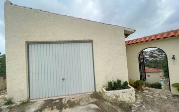 Property slide 50