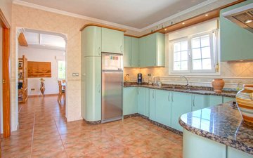 Property slide 17