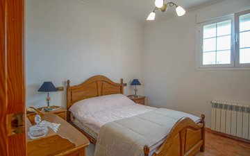 Property slide 25