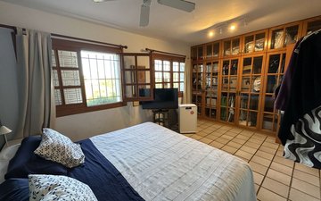 Property slide 20