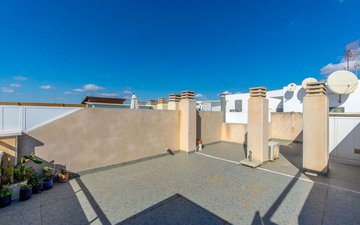 Property slide 17