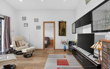 Property slide 16