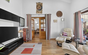 Property slide 20