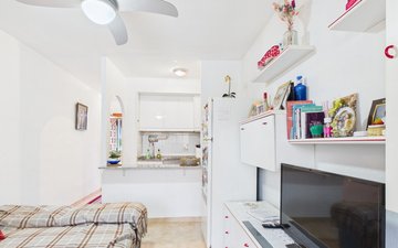 Property slide 11