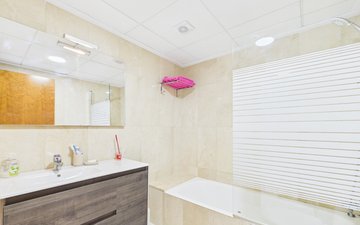 Property slide 21