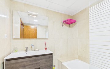 Property slide 23