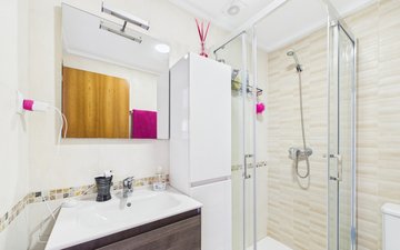 Property slide 25