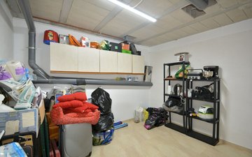 Property slide 10