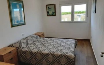 Property slide 30
