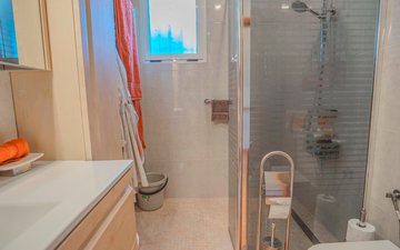 Property slide 24