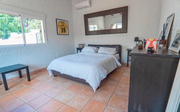 Property slide 33