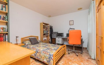Property slide 33