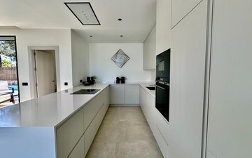Property slide 7
