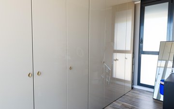 Property slide 17