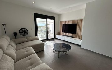 Property slide 14
