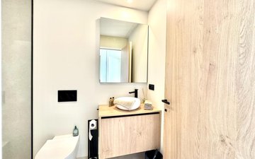 Property slide 14