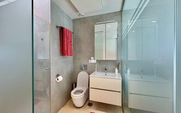 Property slide 7