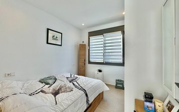 Property slide 16