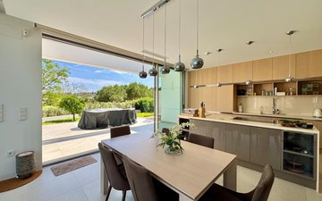 Property slide 22