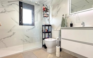 Property slide 39