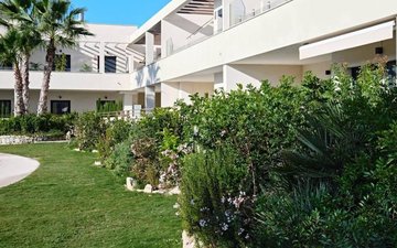 Property slide 10