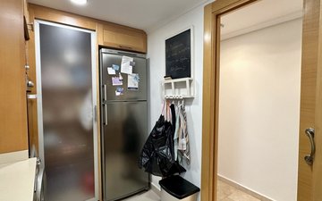 Property slide 21