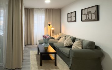 Property slide 32