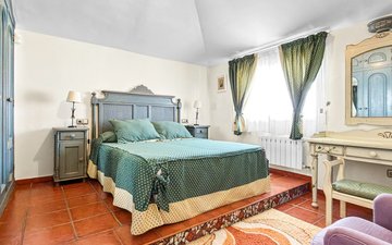 Property slide 39