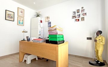 Property slide 10
