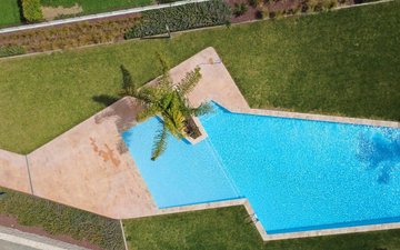 Property slide 10