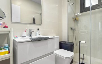 Property slide 20