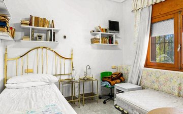 Property slide 15