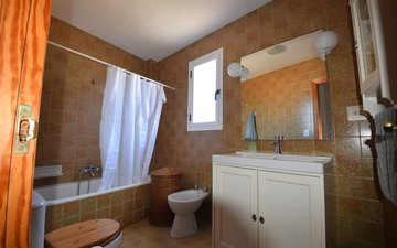 Property slide 27